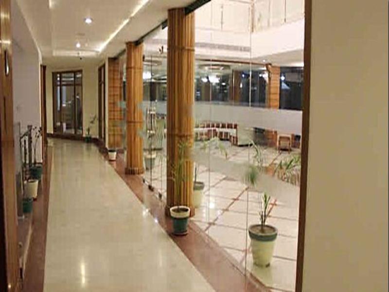 Hotel Padmini Palace Rani Pokhri Экстерьер фото