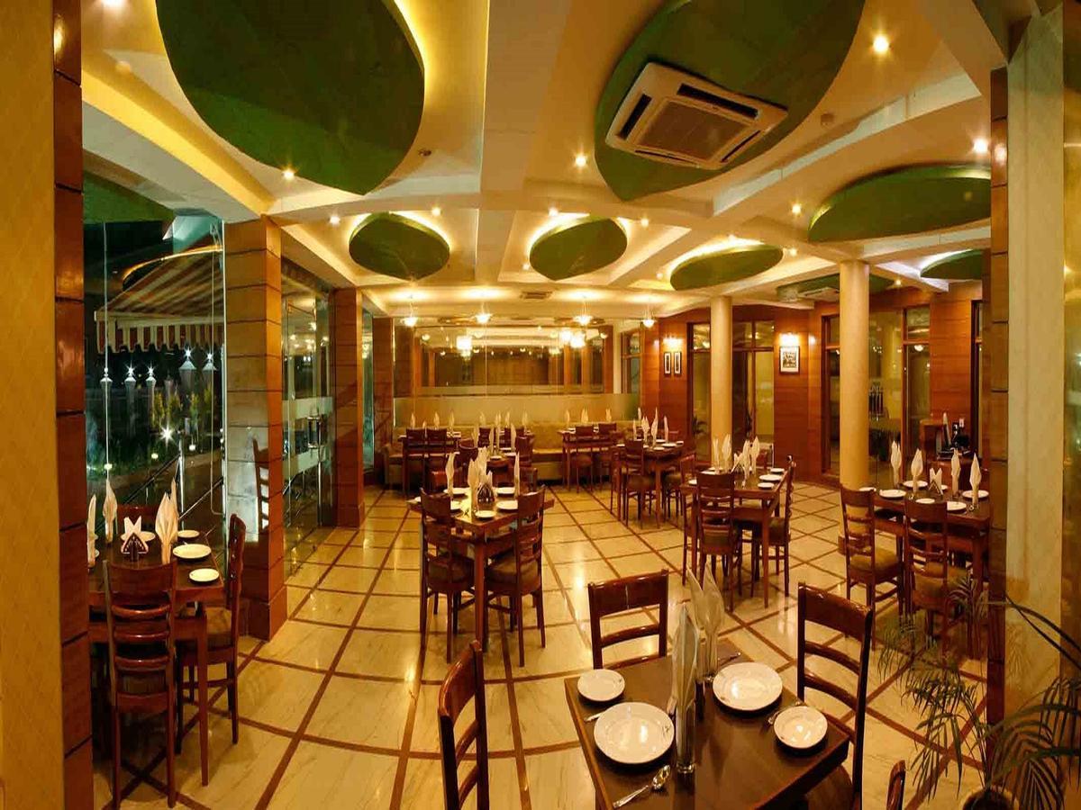 Hotel Padmini Palace Rani Pokhri Экстерьер фото